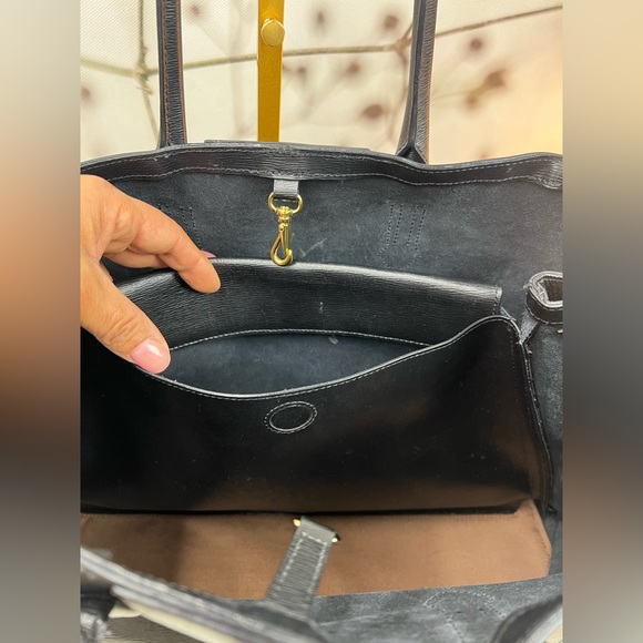 Lauren Ralph Lauren Black Saffiano Leather Tote Bag - Picture 9 of 14